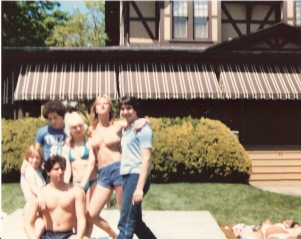 Knockers with Neighbors in Deal NJ 1983
